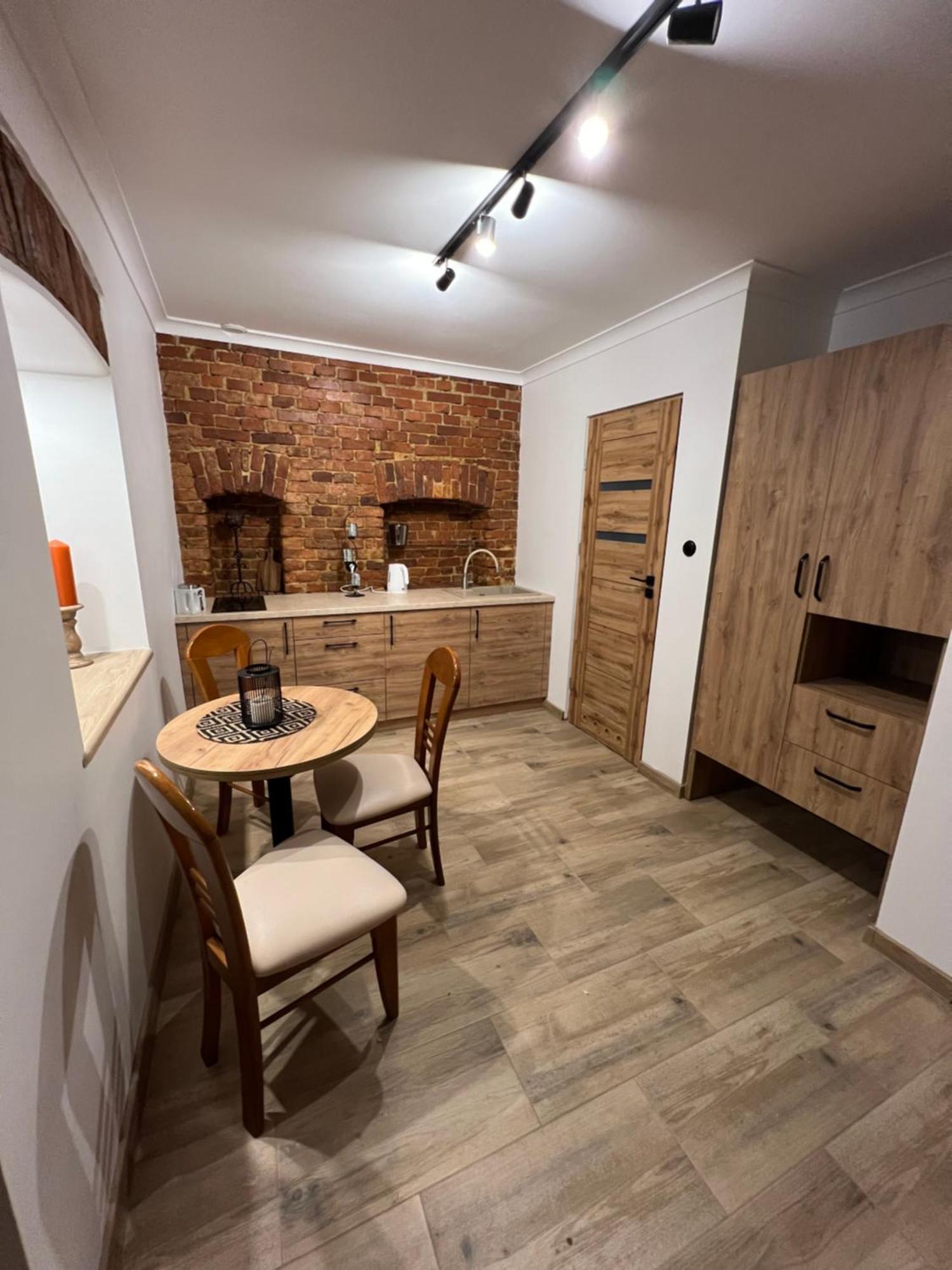 K9 Apartment *